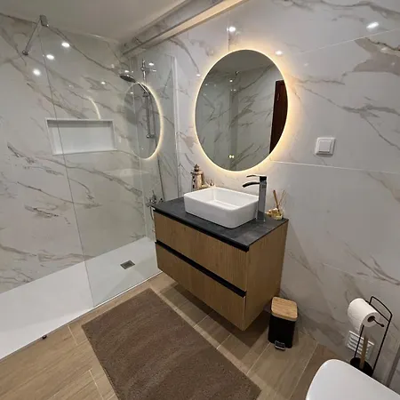 - The Light House Apartment Peniche