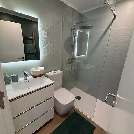 - The Light House * Пениши