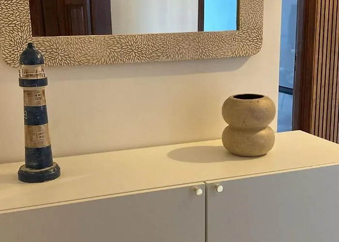 - The Light House * Пениши